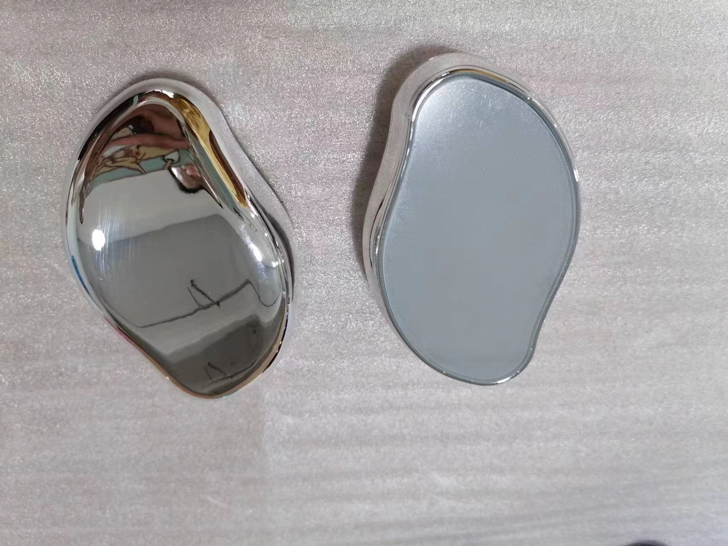 Glass razor for hair removal and peeling