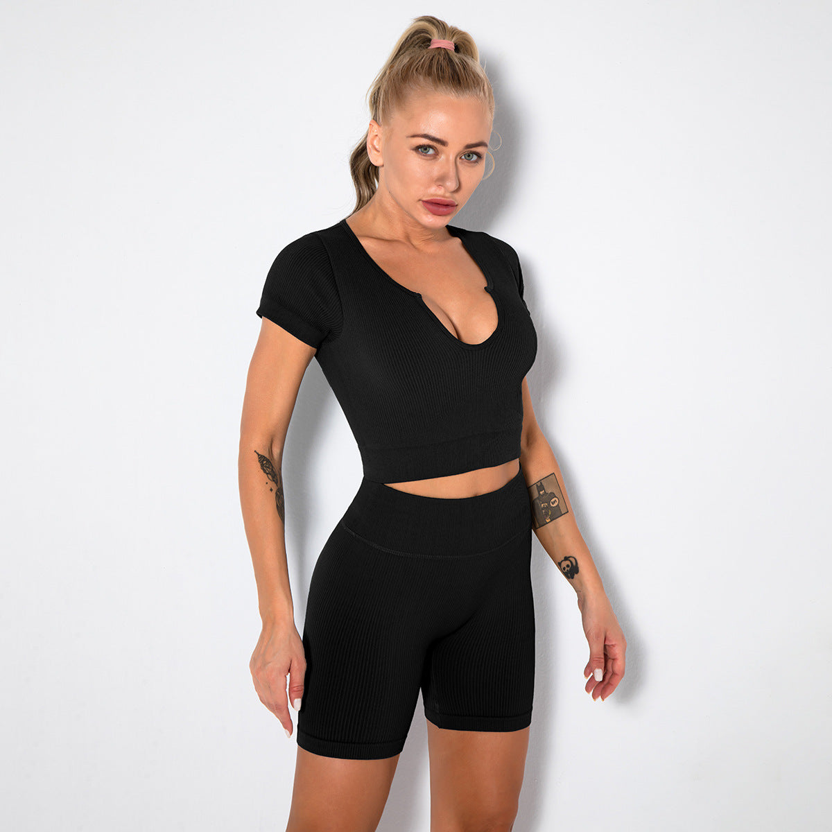 Seamless Knitted Sexy Sports Short-sleeved Shorts Yoga Wear Fitness Suit