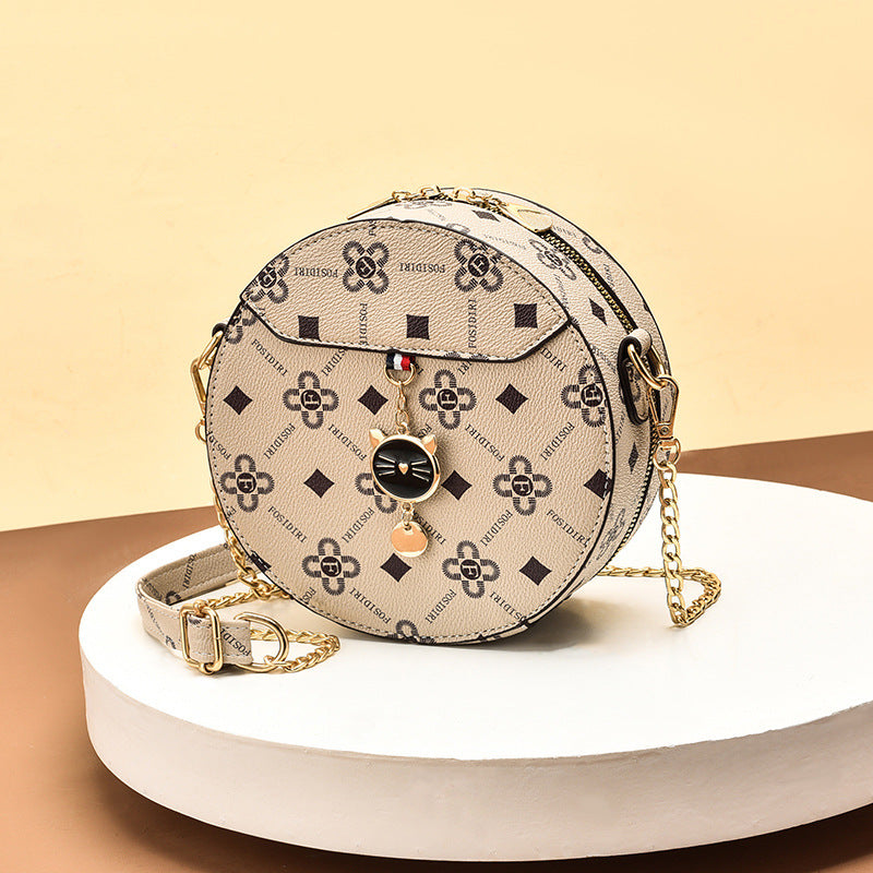Autumn And Winter New Cat Pendant Diagonal Chain Small Round Bag