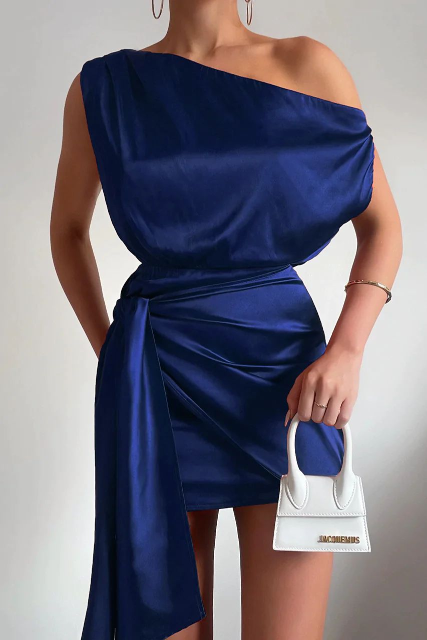 Solid Color Shoulder Sleeveless Diagonal Collar Mid Waist Lace-up Irregular Dress
