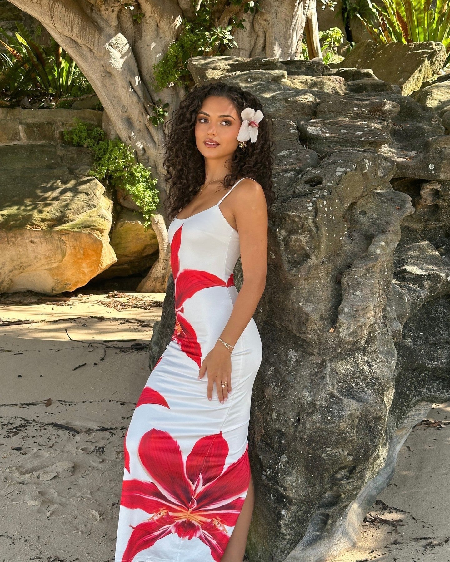 Women's Summer Fashion Suspenders Slim-fit Slit Hip-wrapped Floral Dress