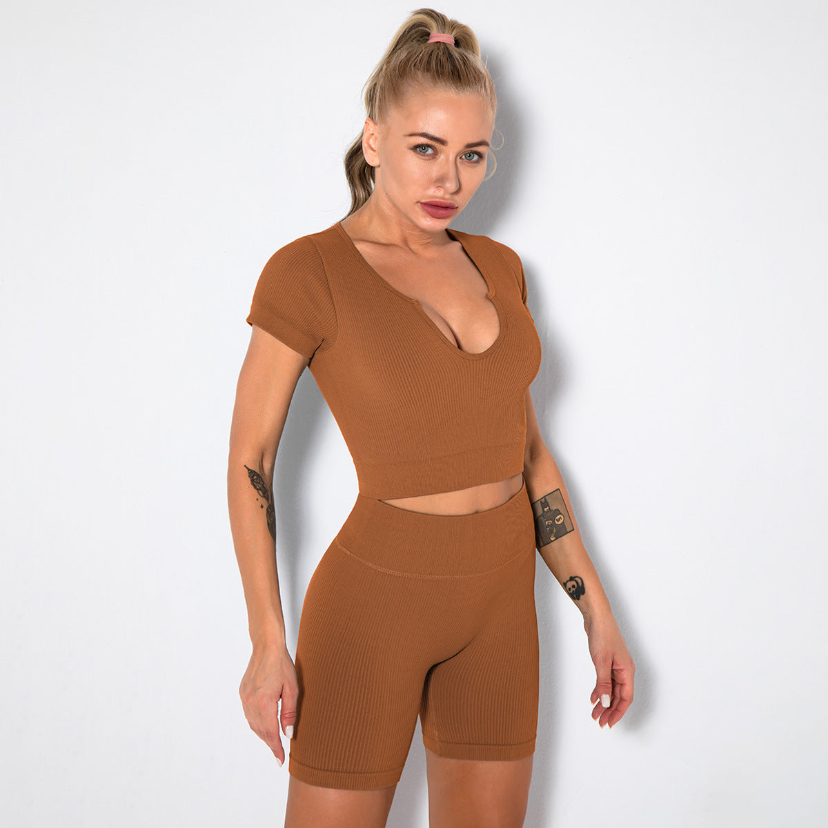 Seamless Knitted Sexy Sports Short-sleeved Shorts Yoga Wear Fitness Suit