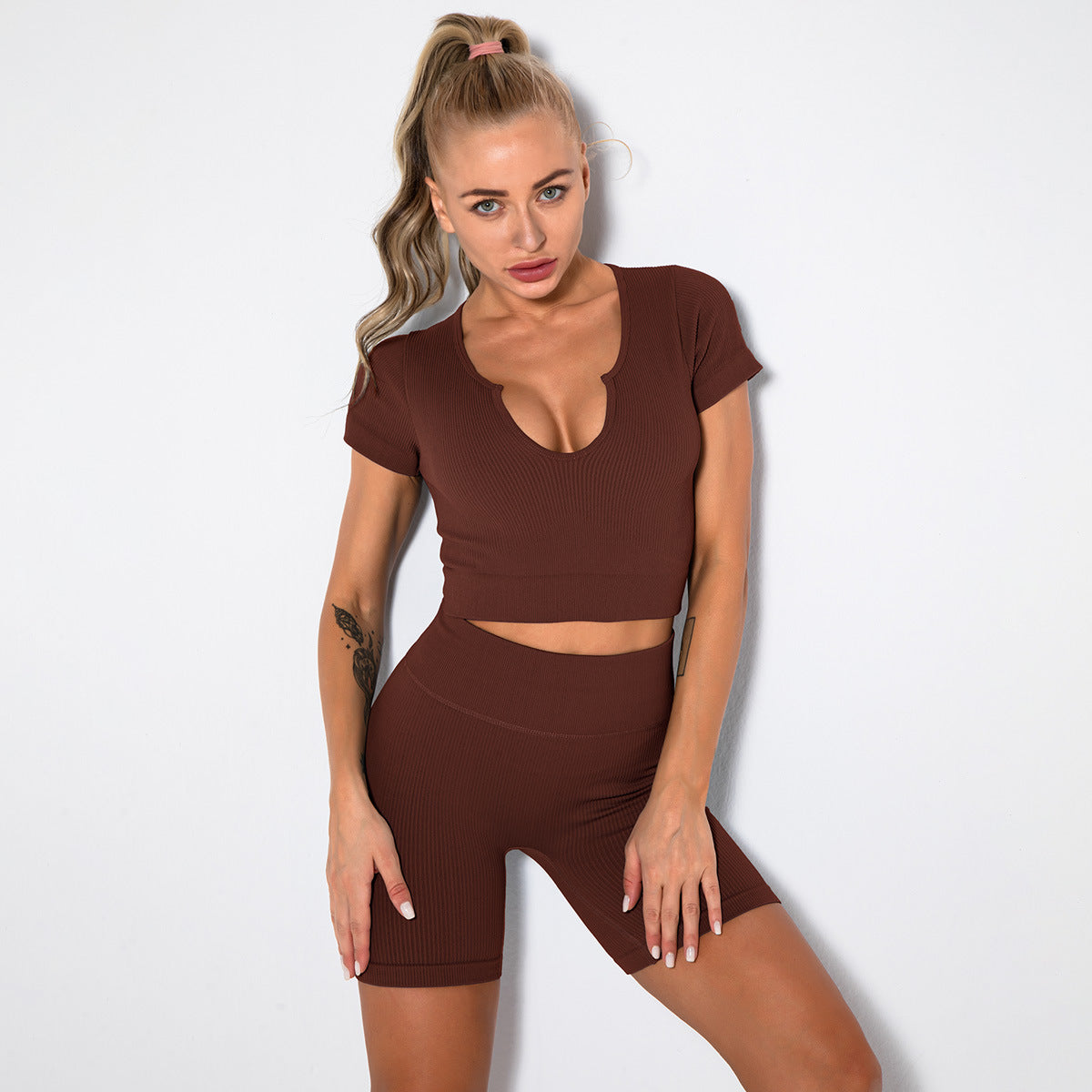 Seamless Knitted Sexy Sports Short-sleeved Shorts Yoga Wear Fitness Suit