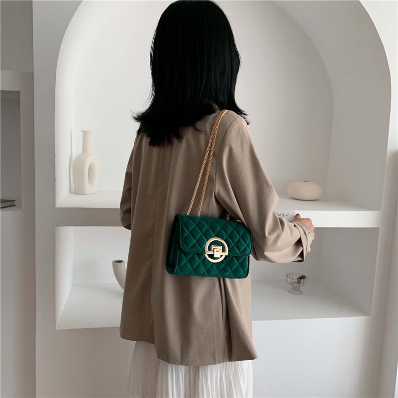 Lingge Embroidery Thread Shoulder Bag Chain Velvet Crossbody Bag