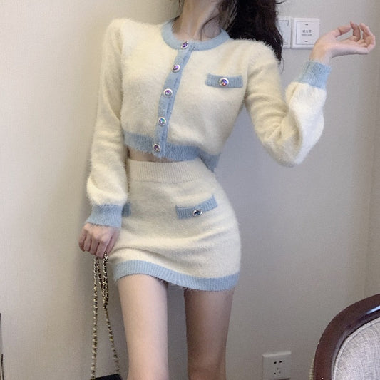 Long-sleeved Knitted Sweater Bag Hip Skirt
