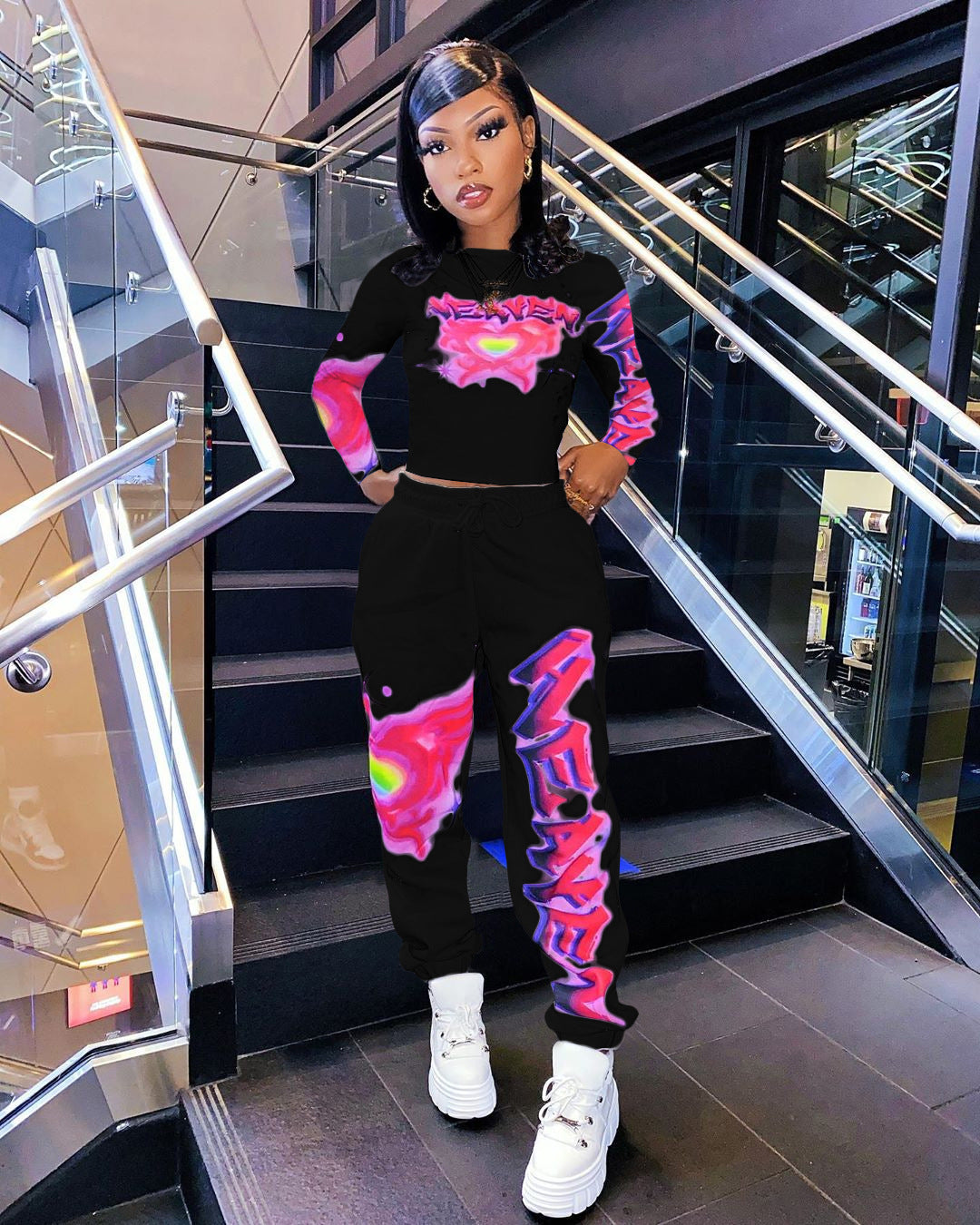 Beautiful women's casual sports two-piece fashion