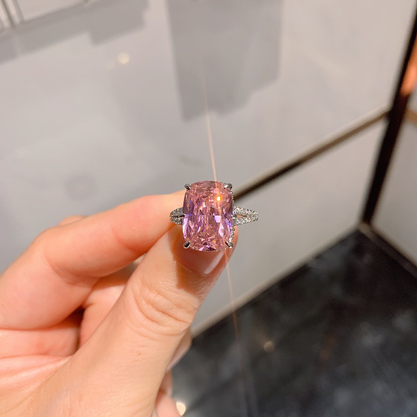 Artificial pink diamond live ring
