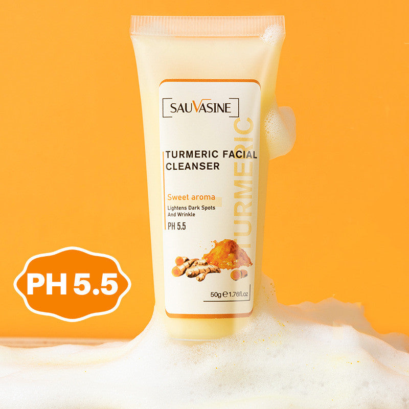 Turmeric Cleanser Moisturizes, Refreshes And Non-greasy Skin