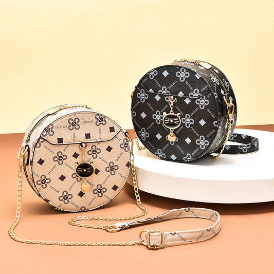 Autumn And Winter New Cat Pendant Diagonal Chain Small Round Bag